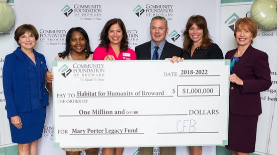 image007 image_ Linda B Carter presents check $1M check to nancy Robin, Robert Taylor